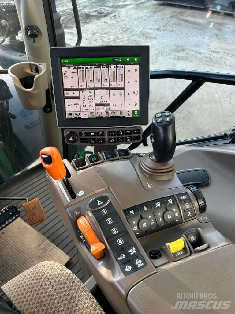 John Deere 6130 R 트랙터