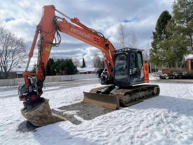 Hitachi ZX135US-6 대형 굴삭기 29톤 이상