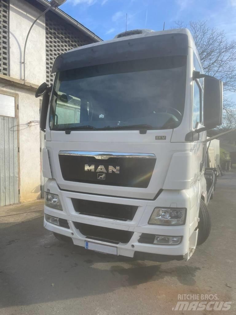 MAN TGX 24.480 기타 트럭