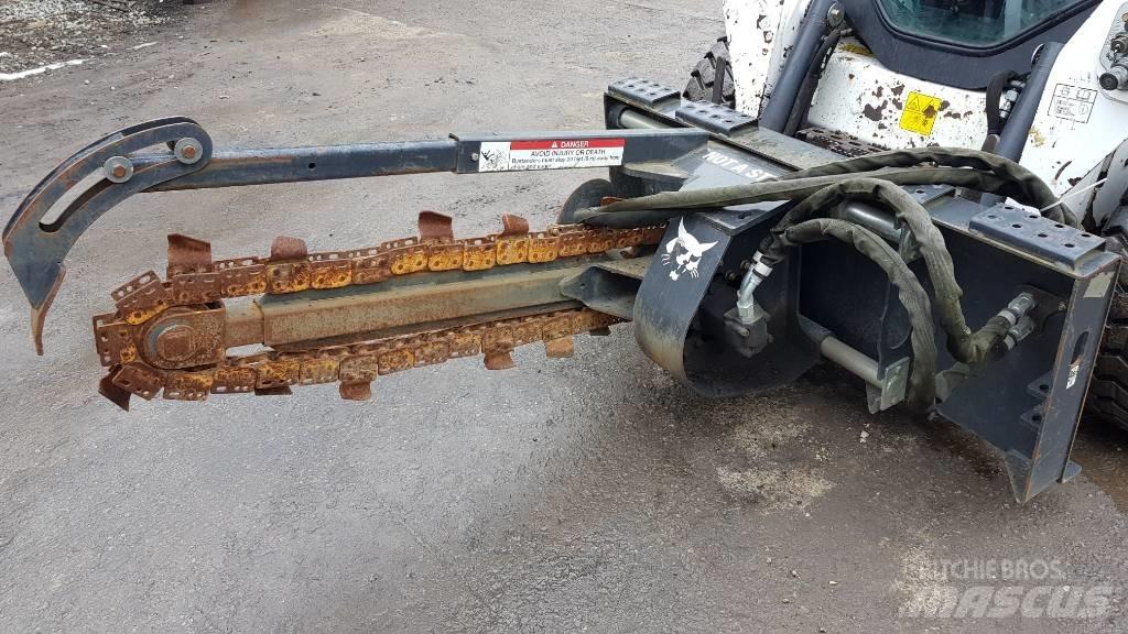 Bobcat LT 213 쟁기
