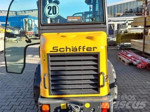 Schäffer 2430 SLT  스키드로더