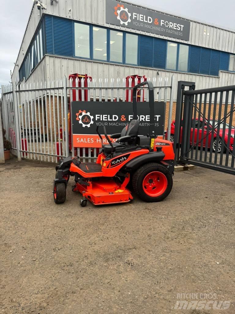 Kubota ZD 1211 탑승형 잔디깎기