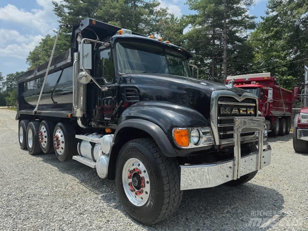 Mack Granite CV 713 덤프 트럭