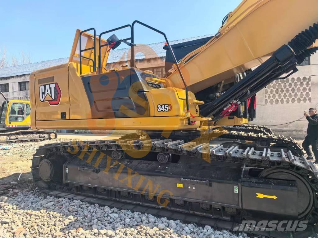 CAT 323 D 대형 굴삭기 29톤 이상
