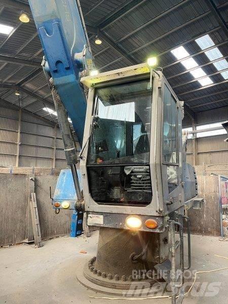 Fuchs AHL 831 D 폐기물/산업 처리기