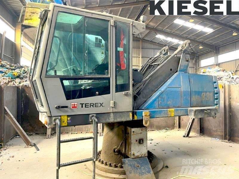 Fuchs AHL 831 D 폐기물/산업 처리기