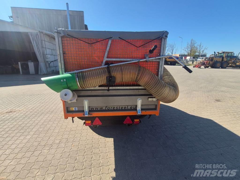 Foresteel F2200 컴팩트 트랙터 어태치먼트