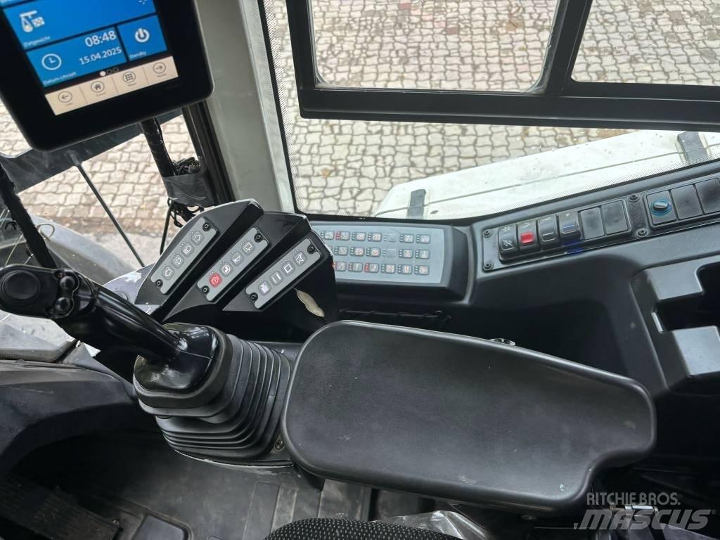 Liebherr L 526  휠로우더
