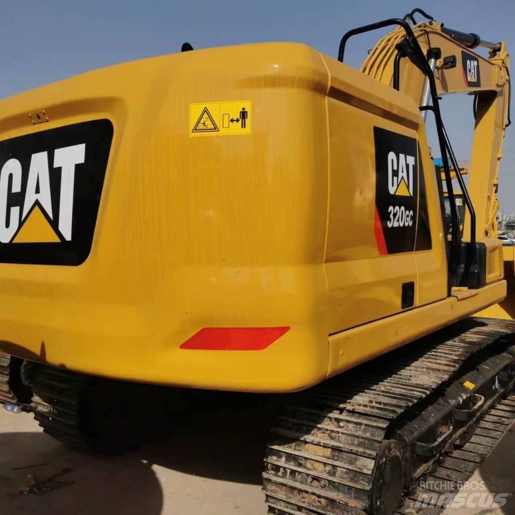 CAT CAT320GC 중형굴삭기 7톤-28톤