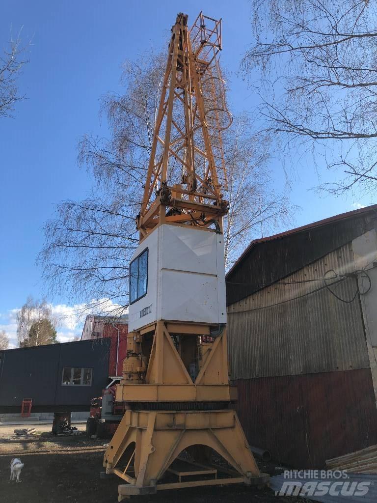 Liebherr 112EC-H 타워 크레인