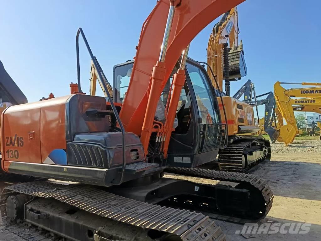Hitachi ZX 130 대형 굴삭기 29톤 이상