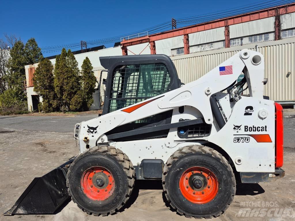 Bobcat S 770  스키드로더
