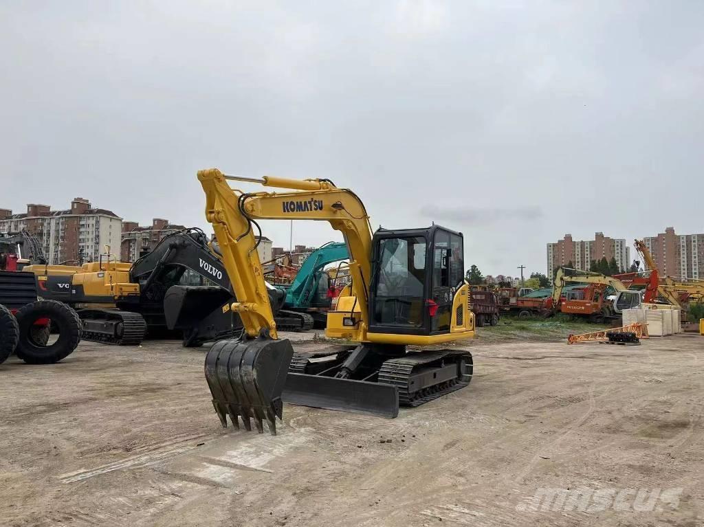 Komatsu PC70-8 중형굴삭기 7톤-28톤