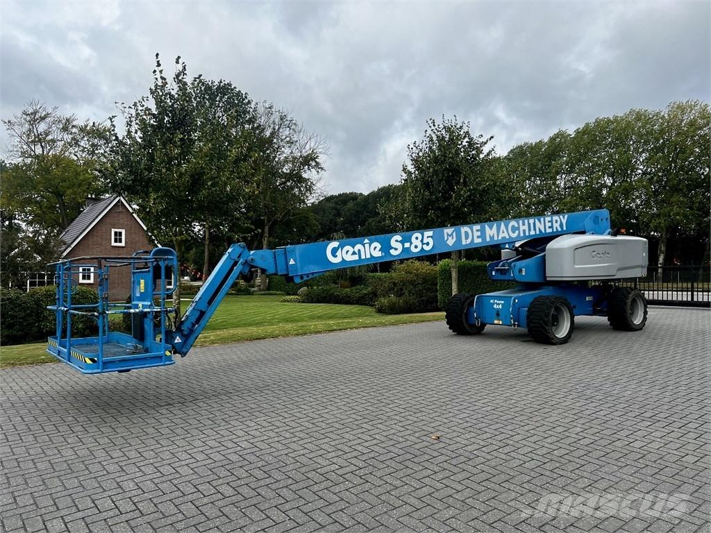 Genie S 85 견인식 전동이동 리프트