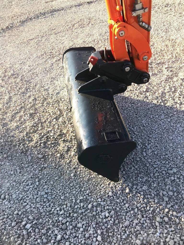 Doosan DX 27 Z 소형 굴삭기 7톤 미만