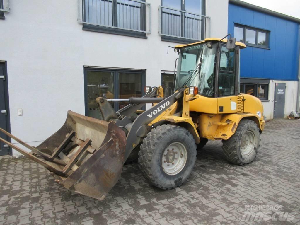 Volvo L 30 B  휠로우더