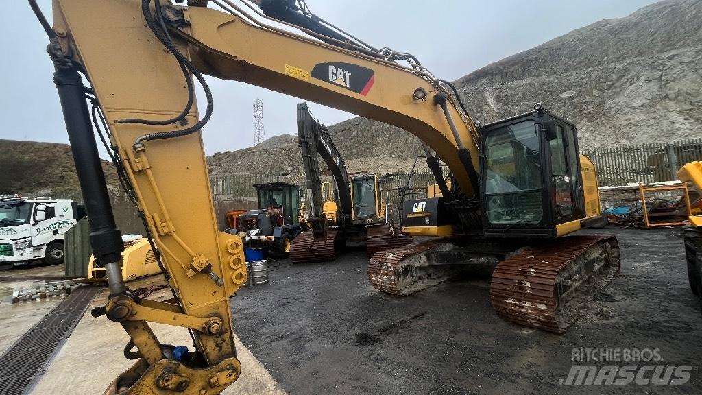 CAT 320 EL RR 대형 굴삭기 29톤 이상