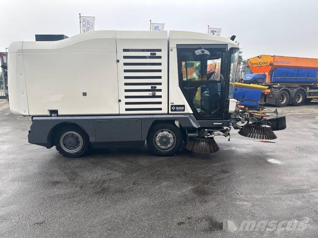 Ravo 540CD 도로 청소차