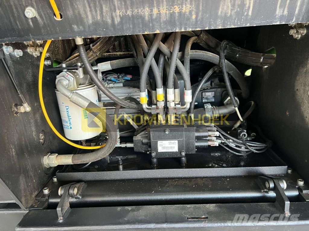 Kovaco Elise 900  스키드로더