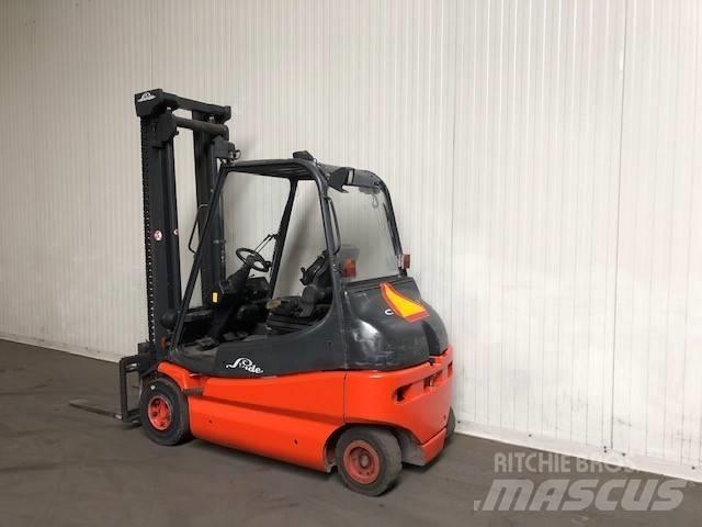 Linde E25-02 전동 지게차