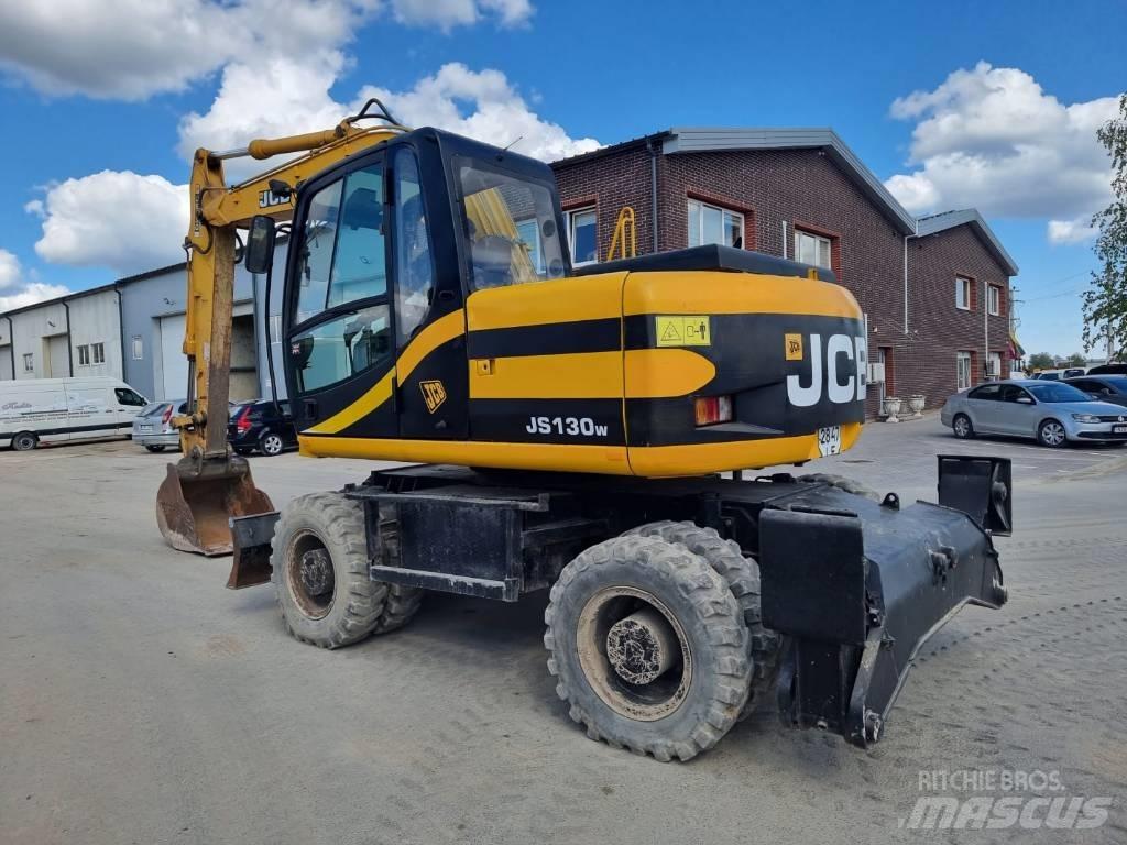 JCB JS 130 W  휠 굴삭기