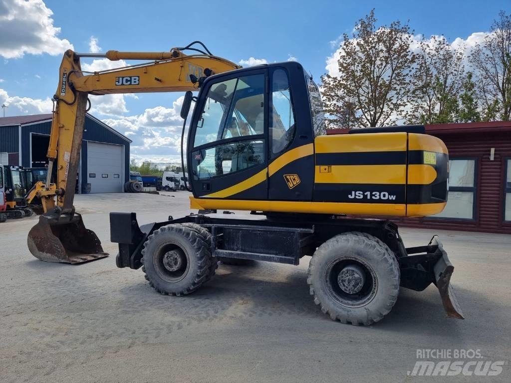 JCB JS 130 W  휠 굴삭기