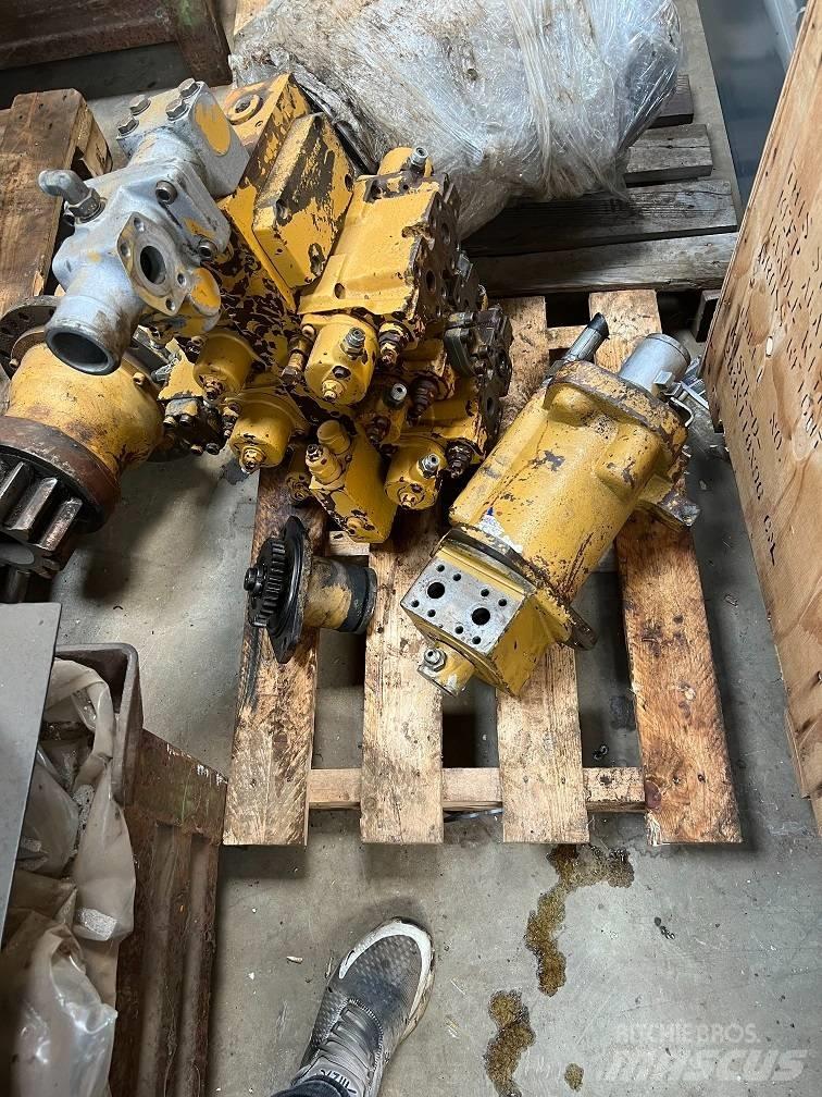 CAT 213 B LC valve 대형 굴삭기 29톤 이상