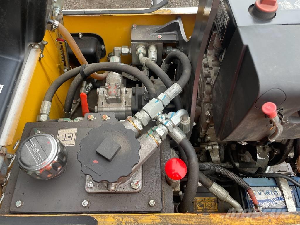 Mecalac MBR 71 싱글 드럼 롤러