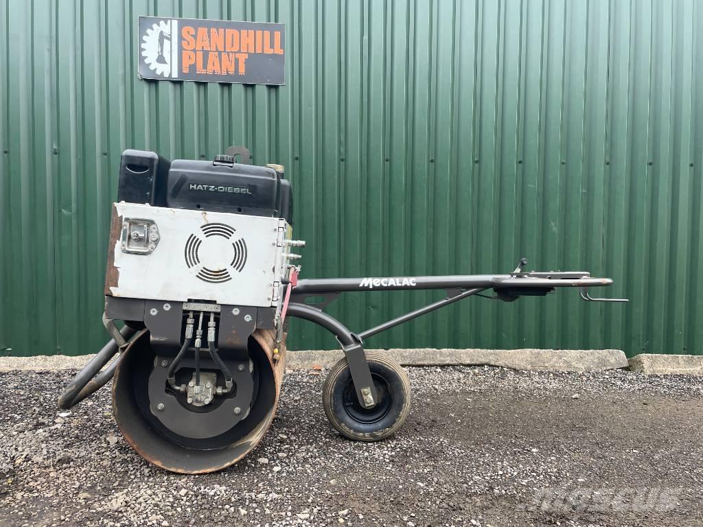 Mecalac MBR 71 싱글 드럼 롤러