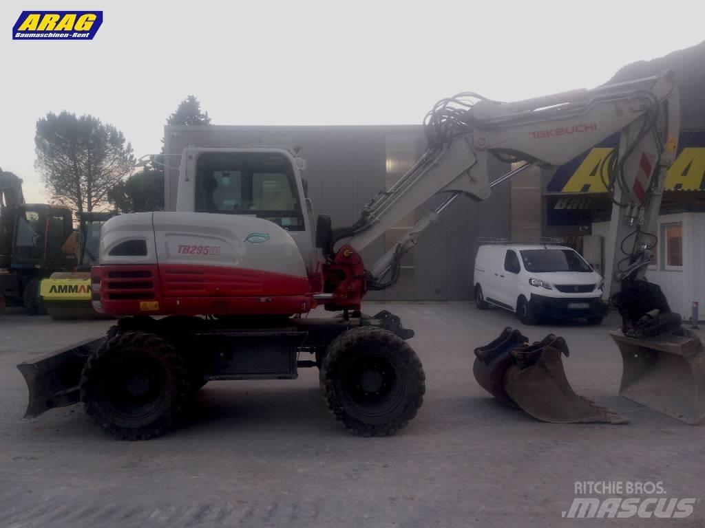 Takeuchi TB 295 W  휠 굴삭기