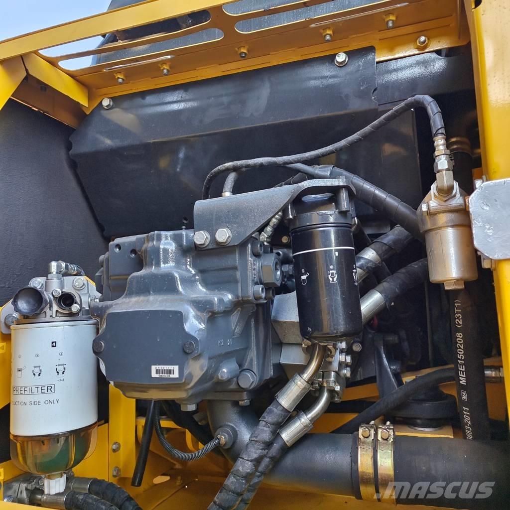 Komatsu PC 200-8 대형 굴삭기 29톤 이상