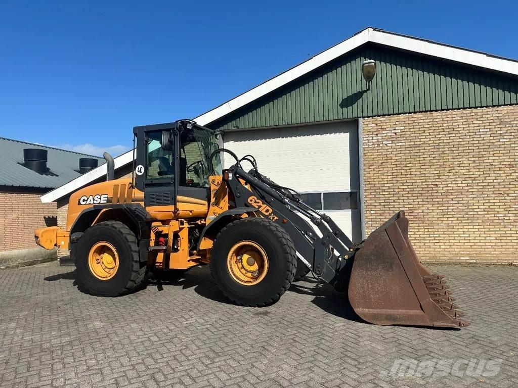 CASE 621D XT  휠로우더