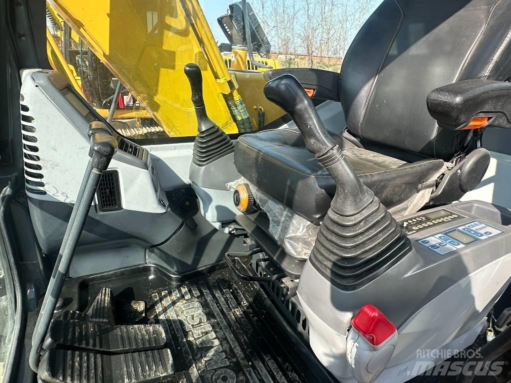 Komatsu PC110 중형굴삭기 7톤-28톤