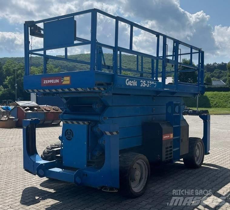 Genie GS 5390 RT 가위형 리프트