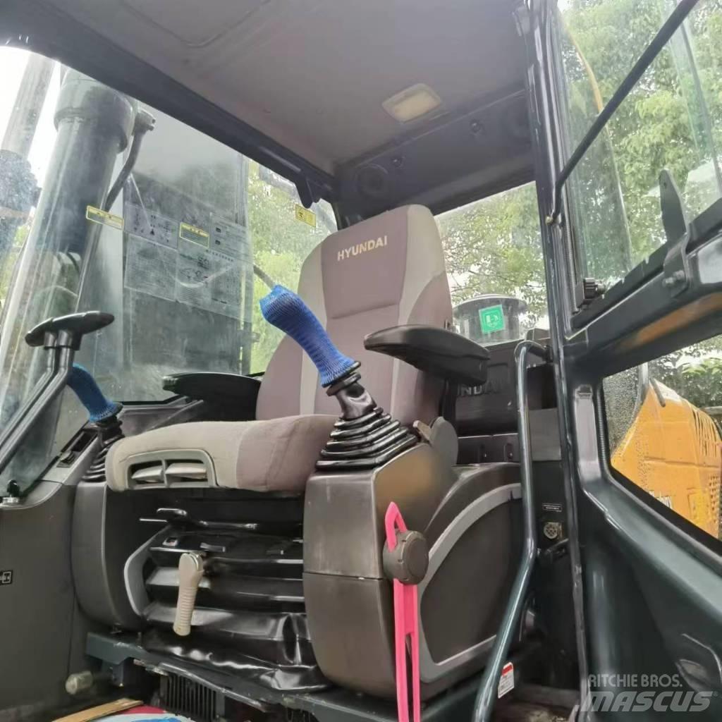 Hyundai R300LC-9S 중형굴삭기 7톤-28톤