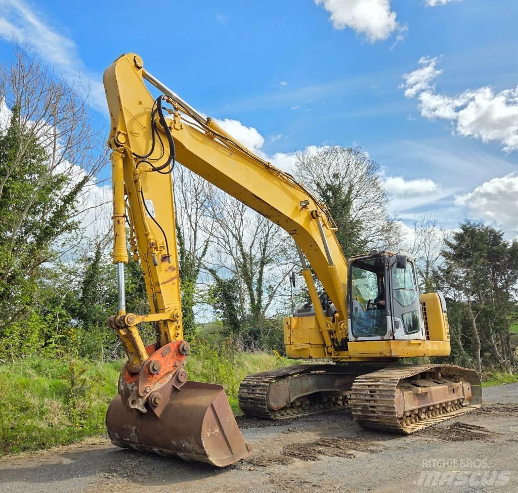 Komatsu PC 228 USLC 대형 굴삭기 29톤 이상