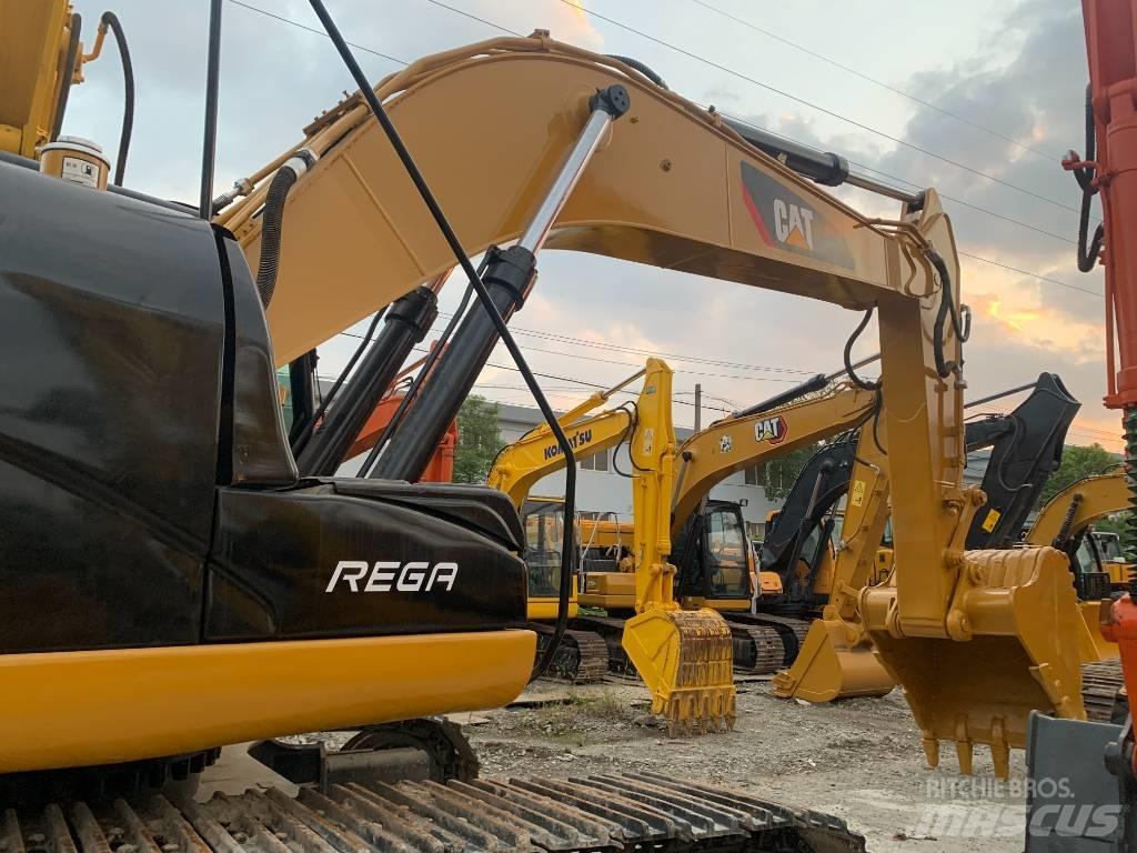 CAT 325 D 대형 굴삭기 29톤 이상