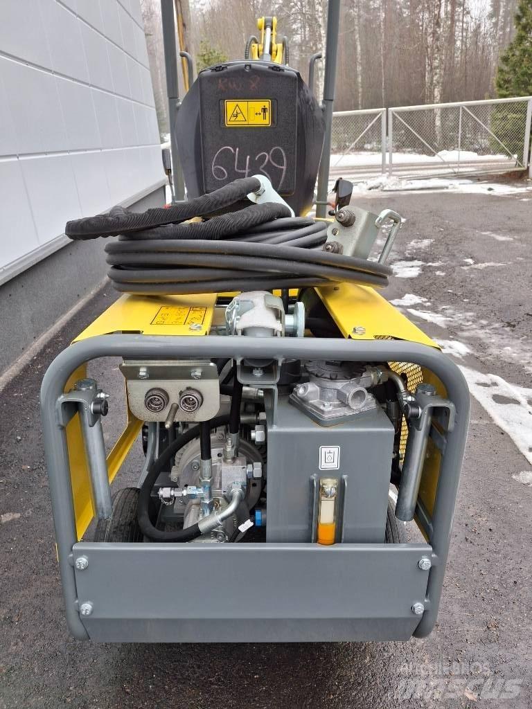 Wacker Neuson 803 소형 굴삭기 7톤 미만