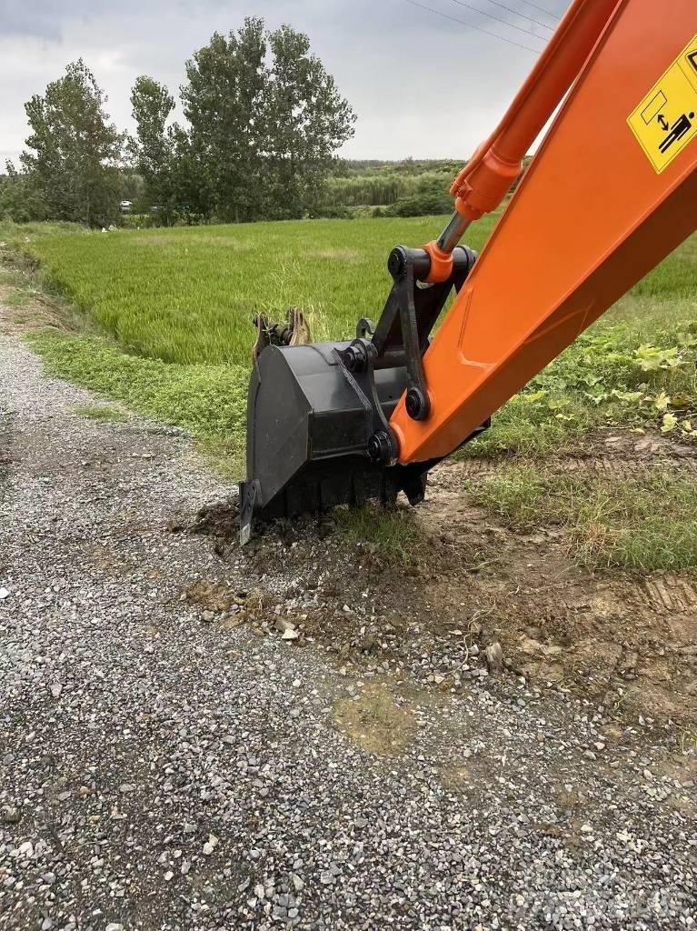 Hitachi ZX 120 대형 굴삭기 29톤 이상