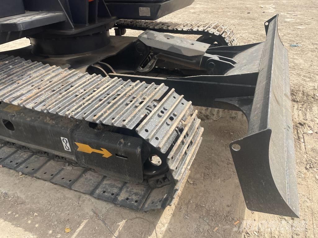 Hitachi ZX 70 중형굴삭기 7톤-28톤