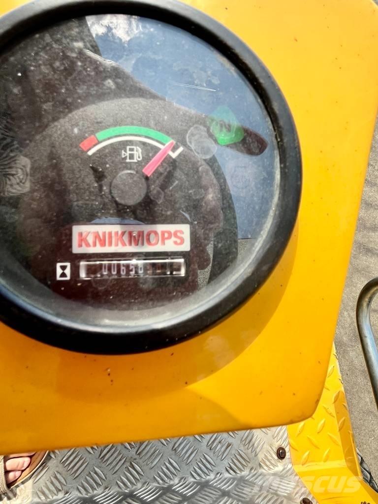 Knikmops KM 100  휠로우더