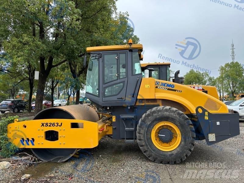 XCMG XS263J 싱글 드럼 롤러