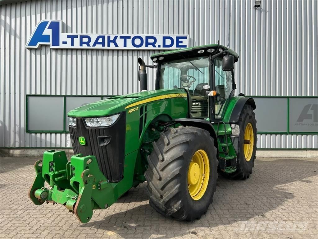 John Deere 8310R 트랙터