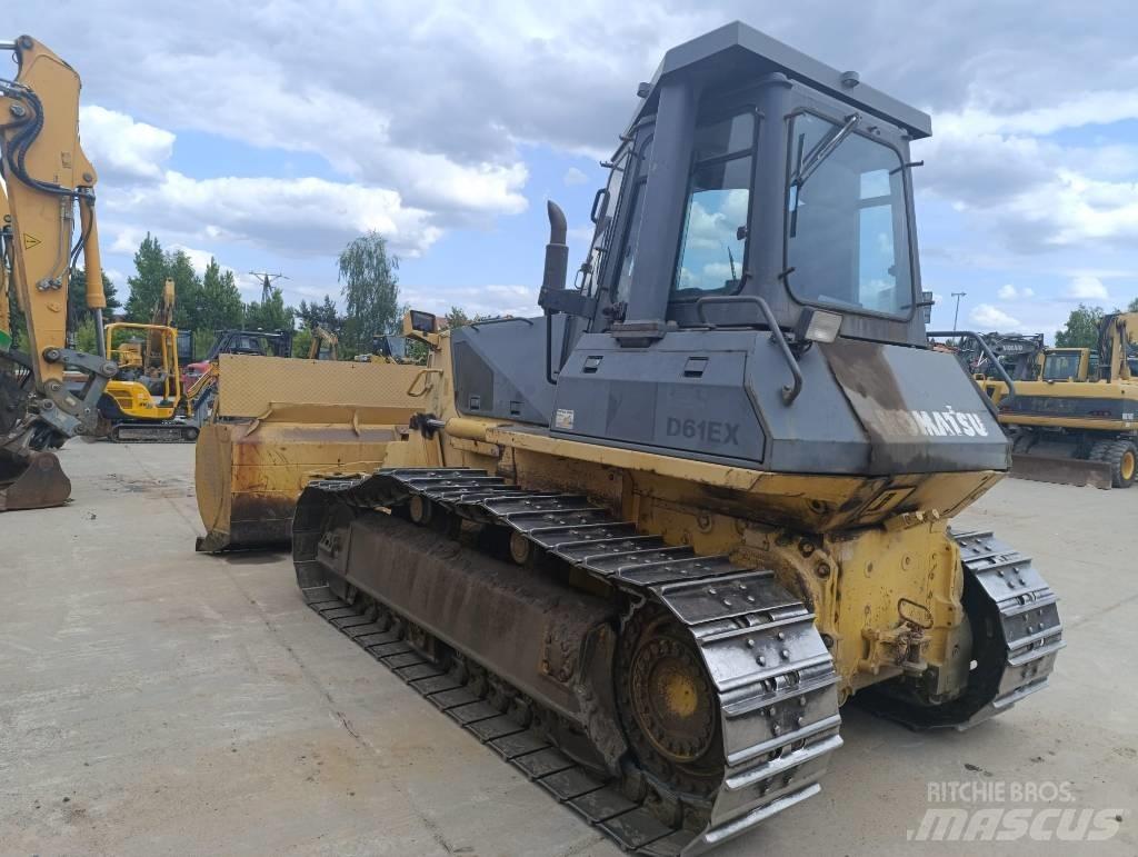Komatsu D61EXL-12 크롤러 도저