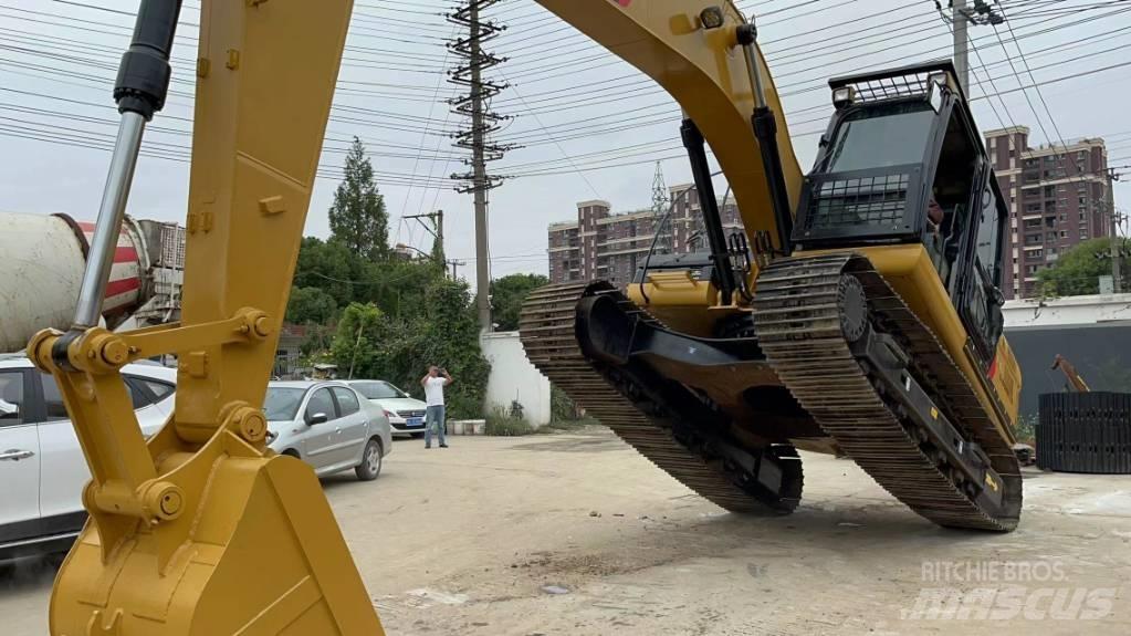 CAT 320 D 대형 굴삭기 29톤 이상