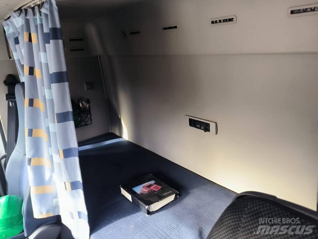 Volvo FH 440 훅 리프트 트럭