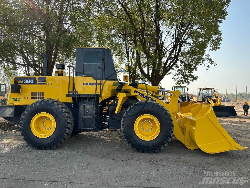 Komatsu WA 380  휠로우더