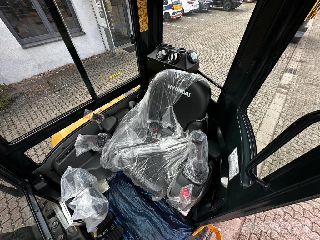 Hyundai R35Z 9A 소형 굴삭기 7톤 미만