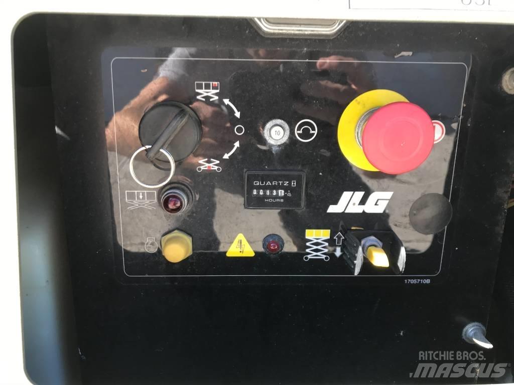 JLG M 3369 가위형 리프트