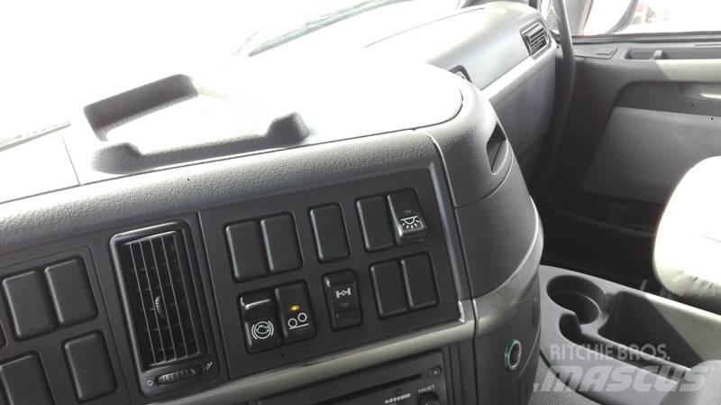 Volvo FM 12 340 8X2 새시 운전실 트럭